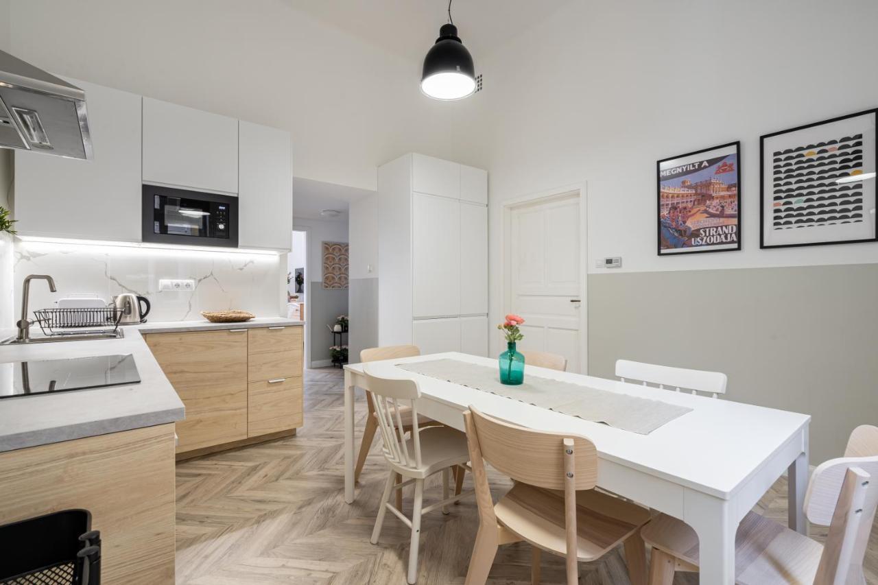 בודפשט Atmos Glare Apartment מראה חיצוני תמונה